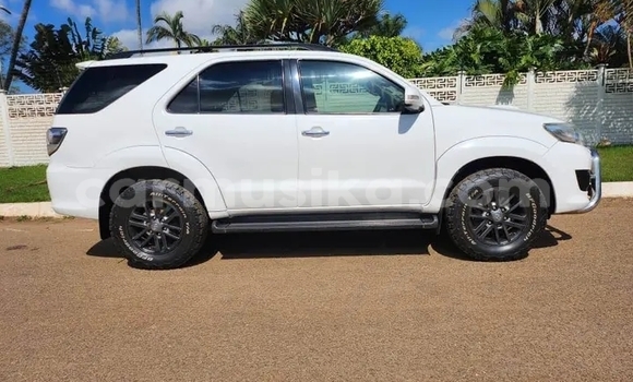 Buy Used Toyota Fortuner White Car in Bulawayo in Bulawayo Buy Used Toyota Fortuner White Car in Bulawayo in Bulawayo