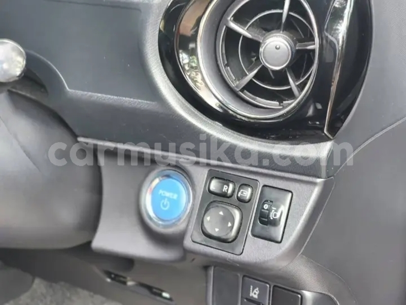 Big with watermark toyota aqua bulawayo bulawayo 37774