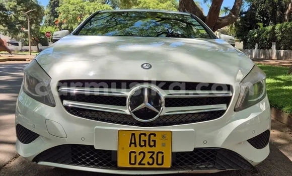Buy Used Mercedes-Benz A200 White Car in Bulawayo in Bulawayo Buy Used Mercedes-Benz A200 White Car in Bulawayo in Bulawayo