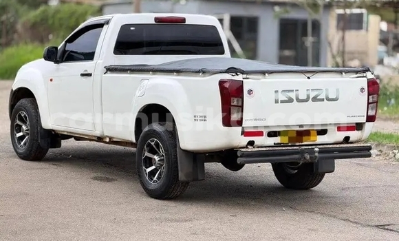Buy Used Isuzu KB White Car in Borrowdale in Harare Buy Used Isuzu KB White Car in Borrowdale in Harare