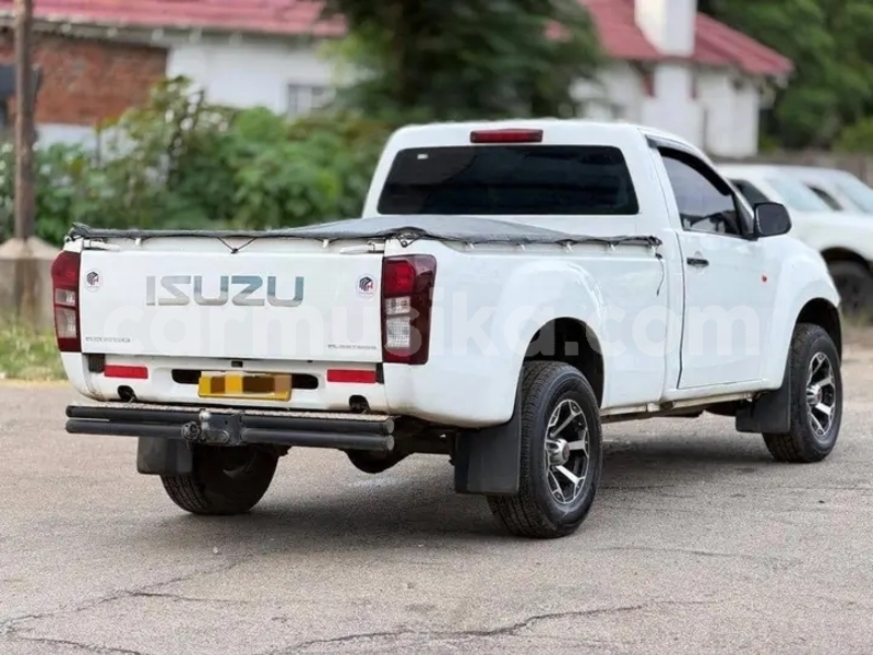 Big with watermark isuzu kb harare borrowdale 37784