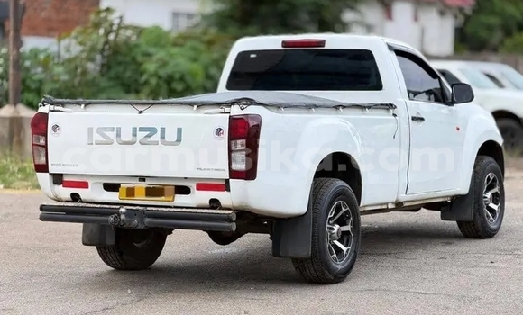 Buy Used Isuzu KB White Car in Borrowdale in Harare Buy Used Isuzu KB White Car in Borrowdale in Harare