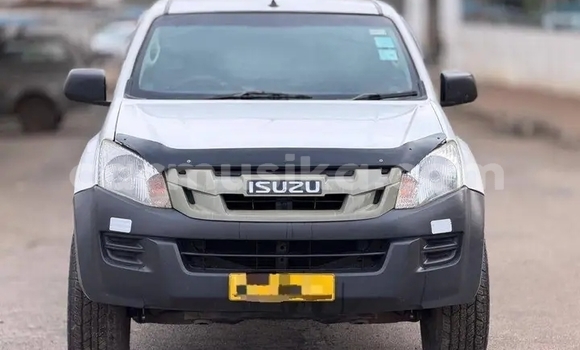 Buy Used Isuzu KB White Car in Borrowdale in Harare Buy Used Isuzu KB White Car in Borrowdale in Harare