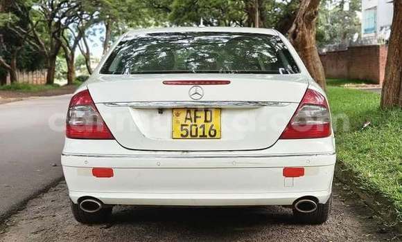 Buy Used Mercedes‒Benz E–Class White Car in Harare in Harare Buy Used Mercedes‒Benz E–Class White Car in Harare in Harare