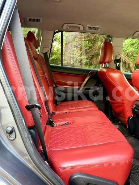 Big with watermark toyota land cruiser prado midlands chivhu 37793