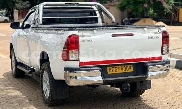 Buy Used Toyota Hilux White Car in Harare in Harare Buy Used Toyota Hilux White Car in Harare in Harare