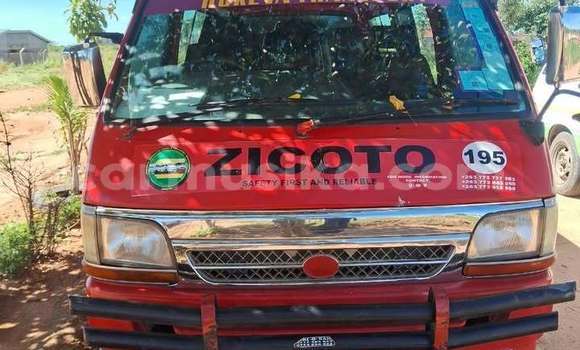 Buy Used Toyota Hiace Red Car in Harare in Harare Buy Used Toyota Hiace Red Car in Harare in Harare