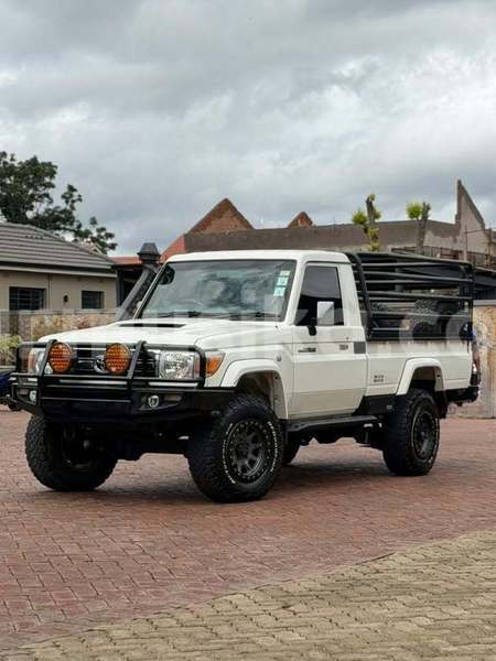 Big with watermark toyota land cruiser harare harare 37799