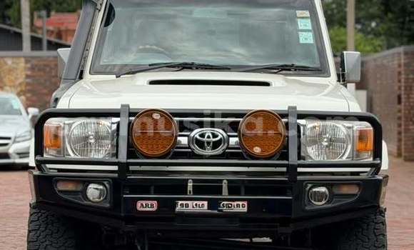 Buy Used Toyota Land Cruiser White Car in Harare in Harare Buy Used Toyota Land Cruiser White Car in Harare in Harare