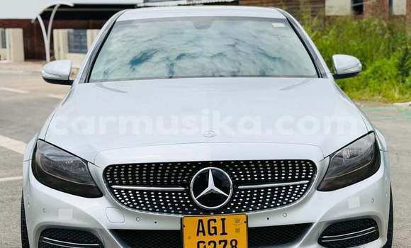 Buy Used Mercedes-Benz C-Classe White Car in Harare in Harare Buy Used Mercedes-Benz C-Classe White Car in Harare in Harare