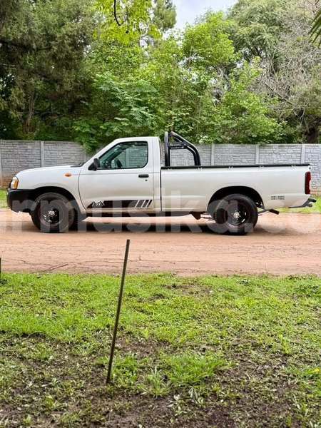 Big with watermark nissan np 300 harare harare 37802