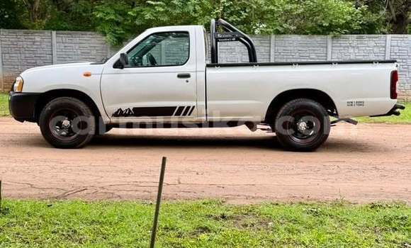 Buy Used Nissan NP 300 White Car in Harare in Harare Buy Used Nissan NP 300 White Car in Harare in Harare