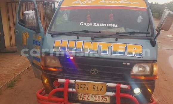 Buy Used Toyota Hiace Blue Car in Harare in Harare Buy Used Toyota Hiace Blue Car in Harare in Harare