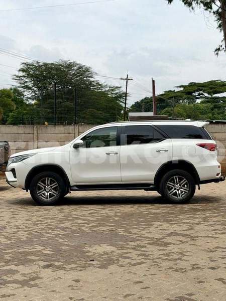 Big with watermark toyota fortuner harare harare 37808