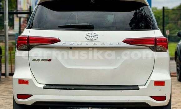 Buy Used Toyota Fortuner White Car in Harare in Harare Buy Used Toyota Fortuner White Car in Harare in Harare