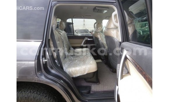 Acheter Import Voiture Toyota Land Cruiser Autre à Import - Dubai, Harare Acheter Import Voiture Toyota Land Cruiser Autre à Import - Dubai, Harare