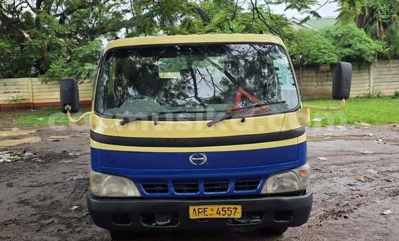 Buy Used Toyota Dyna Blue Car in Harare in Harare Buy Used Toyota Dyna Blue Car in Harare in Harare