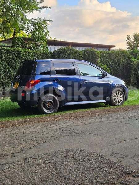 Big with watermark toyota ist harare harare 37828