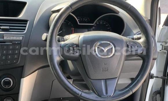 Nunua Ilio tumika Mazda BT-50 Nyeupe Gari ndani ya Harare nchini Harare Nunua Ilio tumika Mazda BT-50 Nyeupe Gari ndani ya Harare nchini Harare
