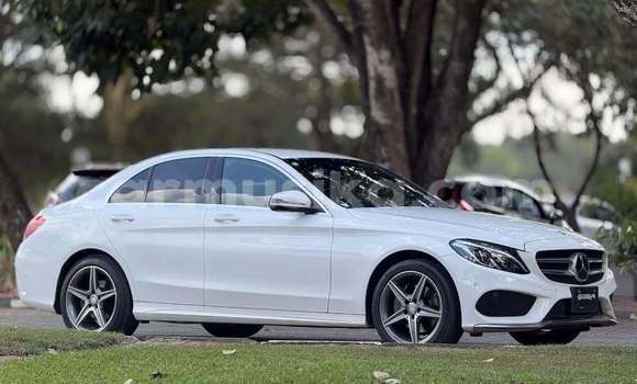Buy Used Mercedes-Benz C-Classe White Car in Harare in Harare Buy Used Mercedes-Benz C-Classe White Car in Harare in Harare