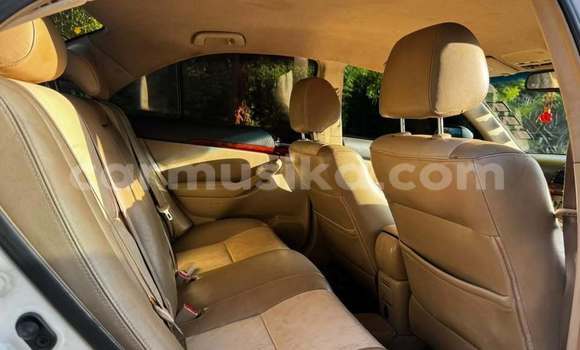 Buy Used Toyota Avensis White Car in Harare in Harare Buy Used Toyota Avensis White Car in Harare in Harare