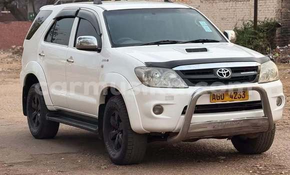 Buy Used Toyota Fortuner White Car in Harare in Harare