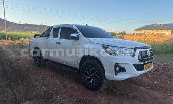 Buy Used Toyota Hiluxe Revo White Car in Harare in Harare