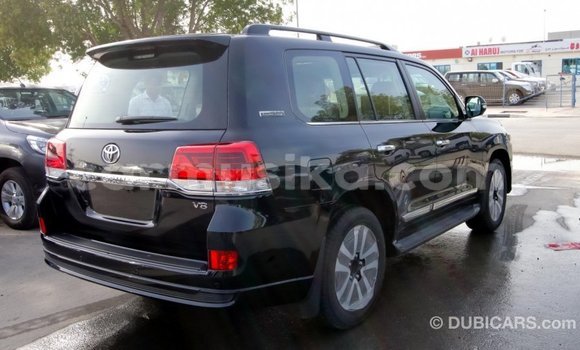 Acheter Import Voiture Toyota Land Cruiser Noir à Import - Dubai, Harare Acheter Import Voiture Toyota Land Cruiser Noir à Import - Dubai, Harare