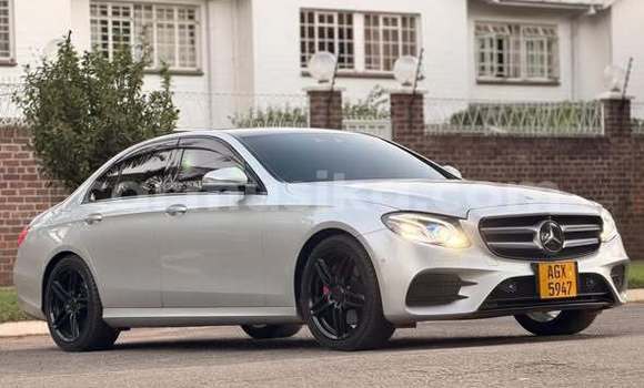 Tenga Tsaru Mercedes-Benz E200 Zvimwe Mota in Harare in Harare Tenga Tsaru Mercedes-Benz E200 Zvimwe Mota in Harare in Harare