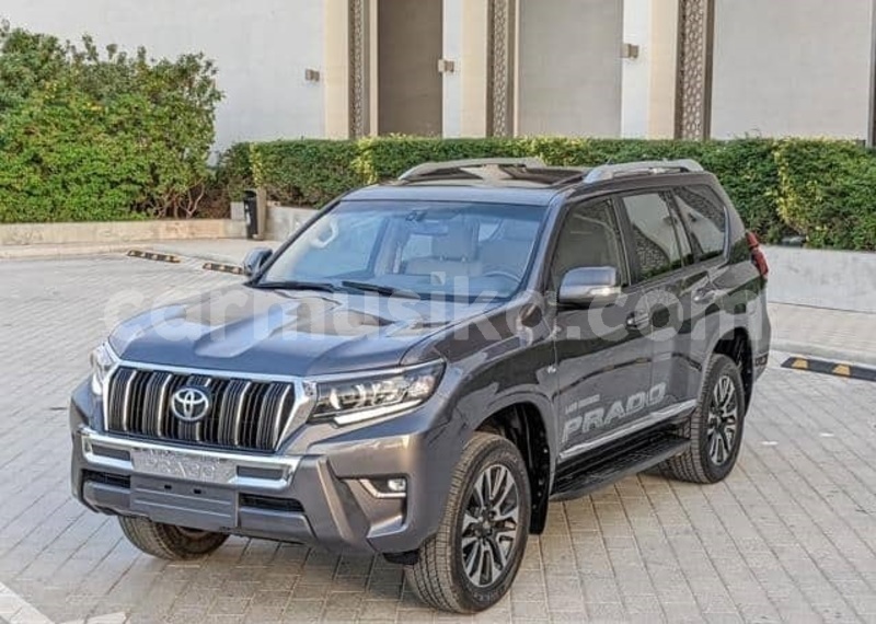 Big with watermark toyota land cruiser prado harare harare 38012