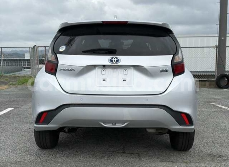 Big with watermark toyota aqua matabeleland south beitbridge 38023