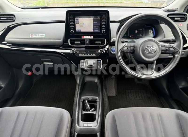 Big with watermark toyota aqua matabeleland south beitbridge 38023
