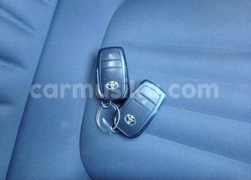 Big with watermark toyota aqua matabeleland south beitbridge 38023