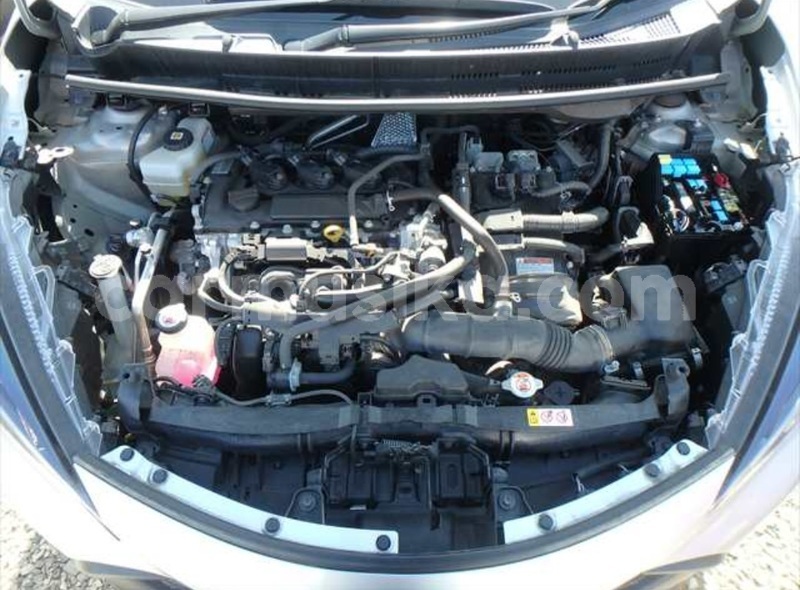 Big with watermark toyota aqua matabeleland south beitbridge 38023