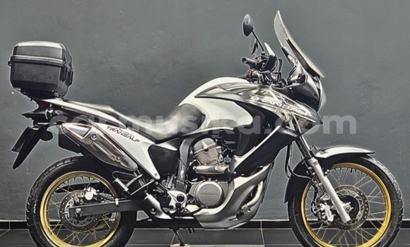 Buy Used Honda XL Black Bike in Beitbridge in Matabeleland South