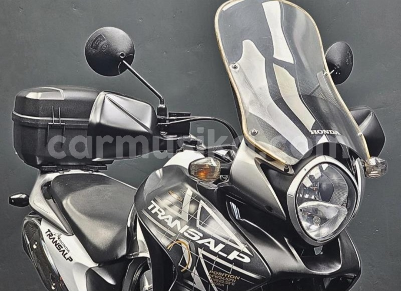 Big with watermark honda xl matabeleland south beitbridge 38024