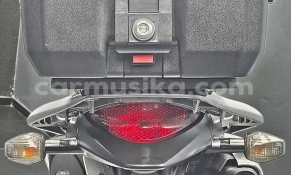 Buy Used Honda XL Black Bike in Beitbridge in Matabeleland South Buy Used Honda XL Black Bike in Beitbridge in Matabeleland South