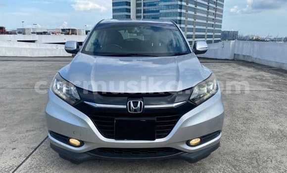 Buy Used Honda Vezel Silver Car in Beitbridge in Matabeleland South Buy Used Honda Vezel Silver Car in Beitbridge in Matabeleland South