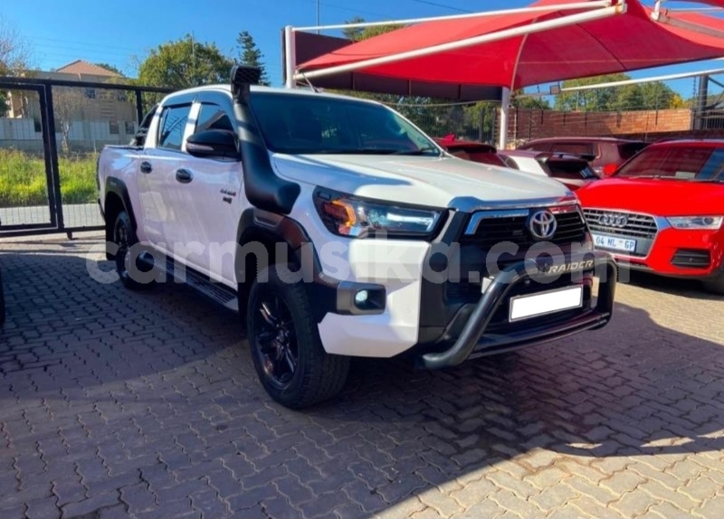 Big with watermark toyota hilux matabeleland south beitbridge 38027