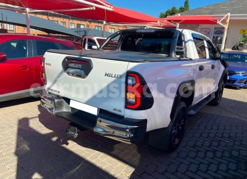 Big with watermark toyota hilux matabeleland south beitbridge 38027