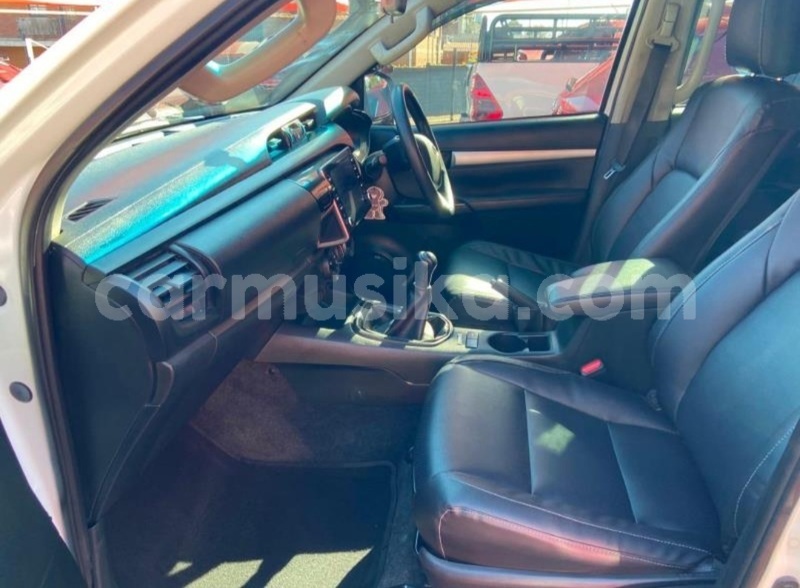 Big with watermark toyota hilux matabeleland south beitbridge 38027