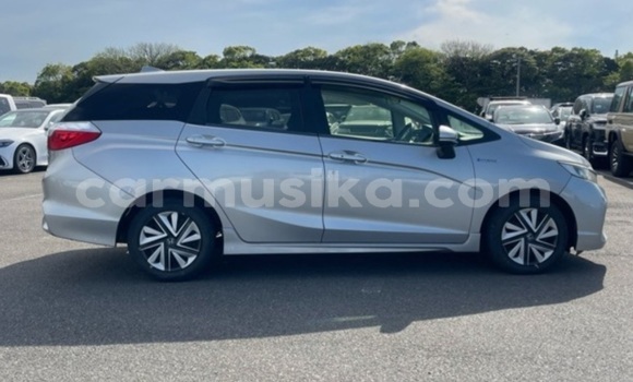 Buy Used Honda Fit Shuttle Silver Car in Beitbridge in Matabeleland South Buy Used Honda Fit Shuttle Silver Car in Beitbridge in Matabeleland South