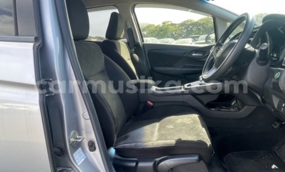 Buy Used Honda Fit Shuttle Silver Car in Beitbridge in Matabeleland South Buy Used Honda Fit Shuttle Silver Car in Beitbridge in Matabeleland South
