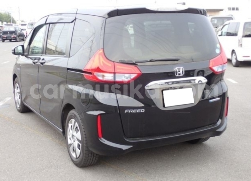 Big with watermark honda freed matabeleland south beitbridge 38033
