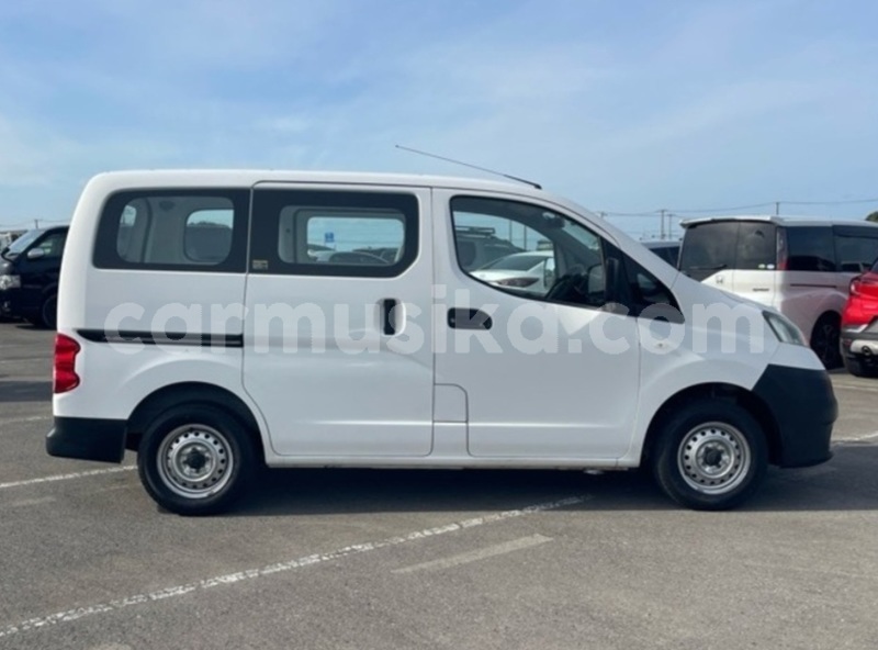 Big with watermark nissan nv200 bulawayo bulawayo 38036
