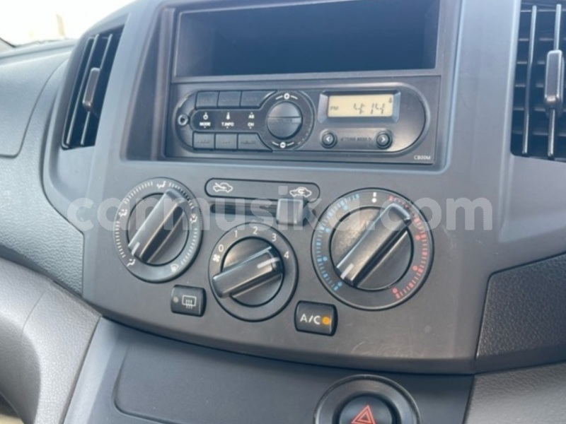 Big with watermark nissan nv200 bulawayo bulawayo 38036