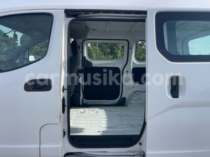 Big with watermark nissan nv200 bulawayo bulawayo 38036