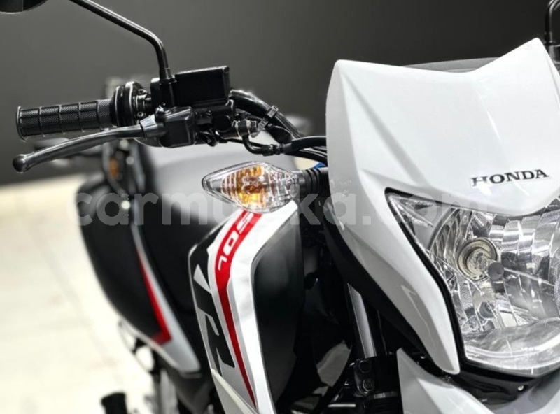 Big with watermark honda xr matabeleland south beitbridge 38037