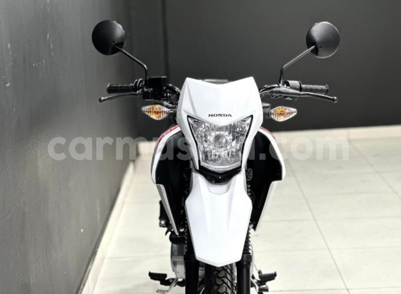 Big with watermark honda xr matabeleland south beitbridge 38037