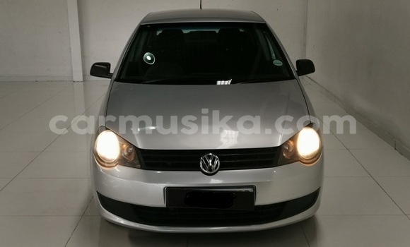 Acheter Occasion Voiture Volkswagen Polo Gris à Beitbridge, Matabeleland South Acheter Occasion Voiture Volkswagen Polo Gris à Beitbridge, Matabeleland South